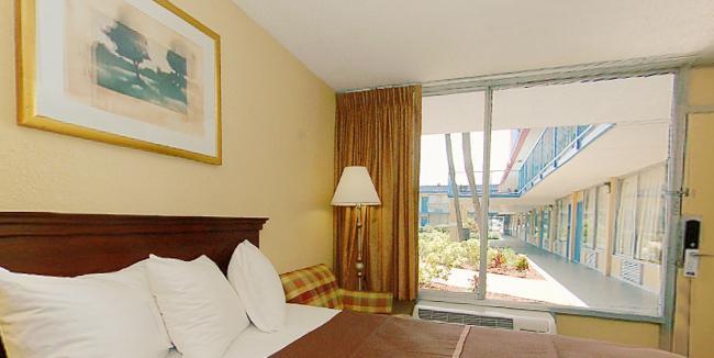 Hotel Express & - East - Ybor By Ihg Tampa
