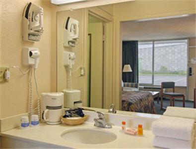 Hotel Express & - East - Ybor By Ihg Tampa